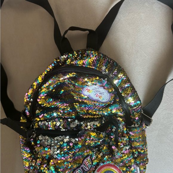 A Bundle of Cute Girls Fall/Winter Bags Bundle (5) - Picture 5 of 16